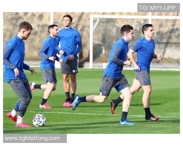 成都街舞队在攀岩联赛中以55分稳居积分榜首位展现强劲实力