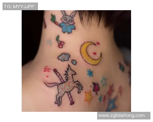 小猪佩奇化身足球明星纹身设计灵感分享与创意解析